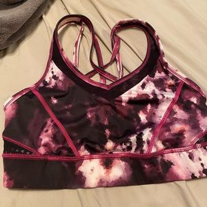 Lululemon sports bra